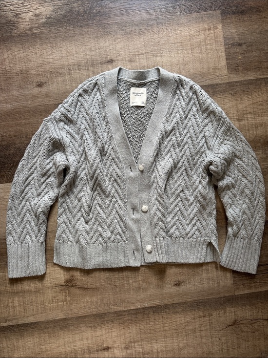 Abercrombie & Fitch Sweaters - Abercrombie & Fitch Light Gray Cable-Knit Button Cardigan